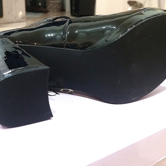 Patent Leather T-Strap Maryjanes - Picture 8 of 10